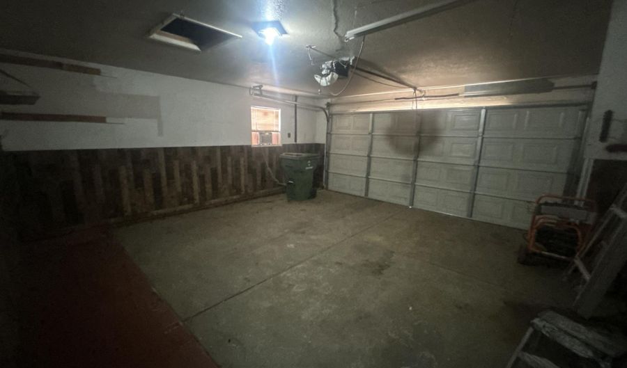 1705 E SHASTA St, Casa Grande, AZ 85122 - 3 Beds, 2 Bath