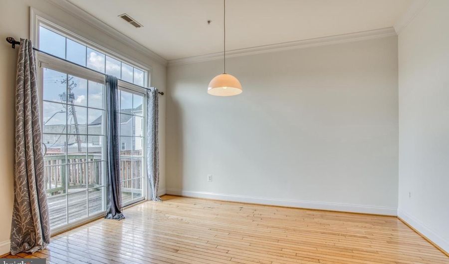 855 RAMSAY St, Baltimore, MD 21230 - 4 Beds, 3 Bath
