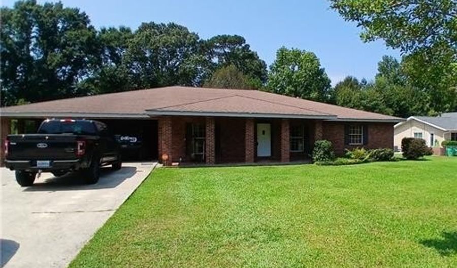 1712 LOUIS Ln, Bogalusa, LA 70427 - 3 Beds, 2 Bath