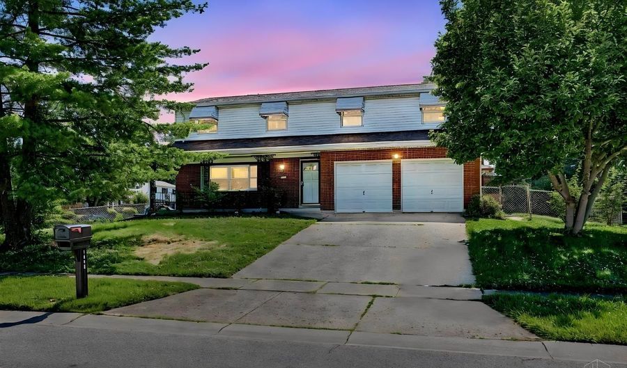 1690 Yellowglen Dr, Anderson Twp., OH 45255 - 5 Beds, 3 Bath