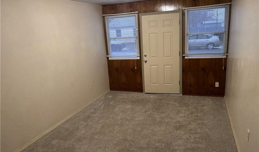 2407 NESMITH LAKE Blvd, Akron, OH 44314 - 2 Beds, 1 Bath