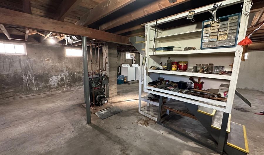 24 Haven Ave, Berlin, NH 03570 - 3 Beds, 1 Bath