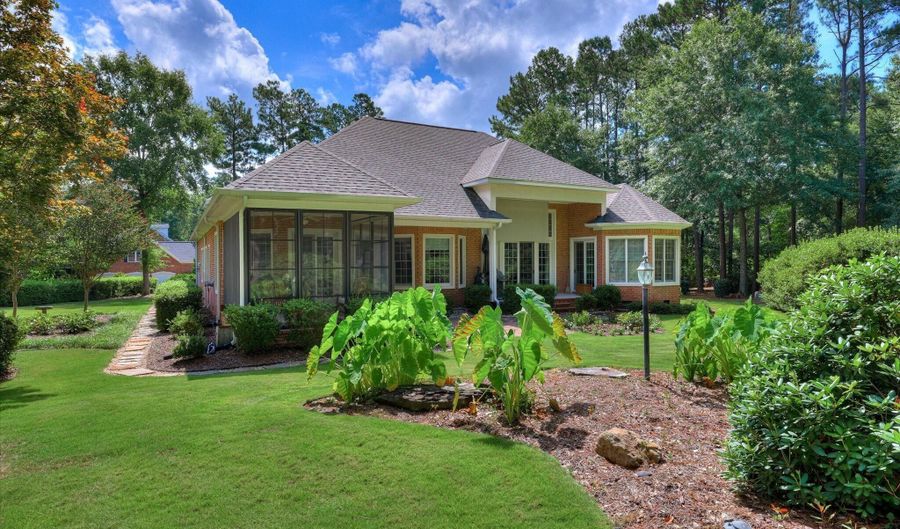 3190 Montcastle Dr, Aiken, SC 29803 - 4 Beds, 4 Bath