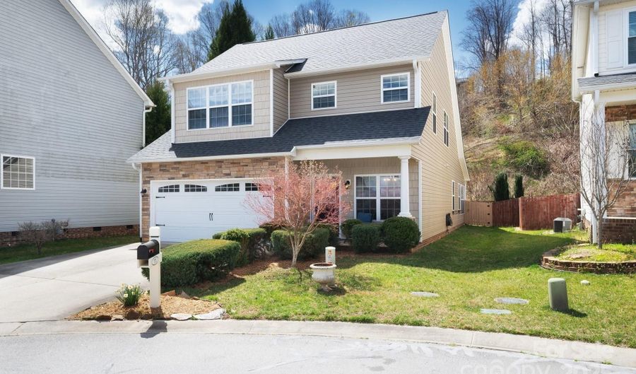 11 Dansford Ln, Arden, NC 28704 - 4 Beds, 3 Bath