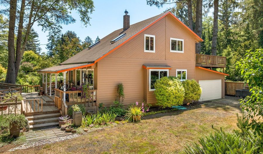 9655 8TH St, Bay City, OR 97107 - 3 Beds, 2 Bath