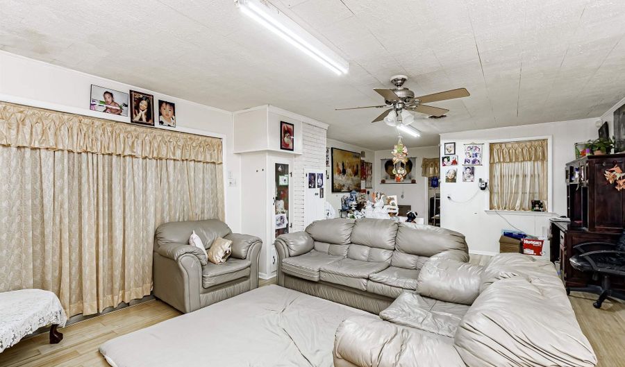 8320 Sharon Hills Blvd, Baton Rouge, LA 70811 - 3 Beds, 2 Bath