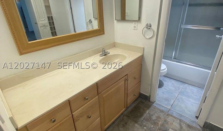 3475 N Country Club Dr 106, Aventura, FL 33180 - 2 Beds, 2 Bath