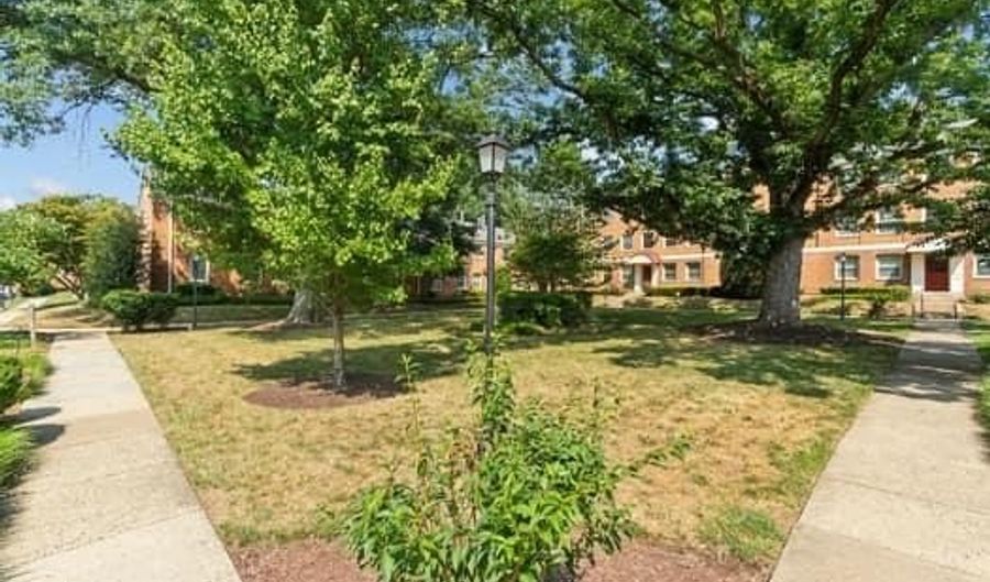 2507 ARLINGTON Blvd 20, Arlington, VA 22201 - 2 Beds, 1 Bath