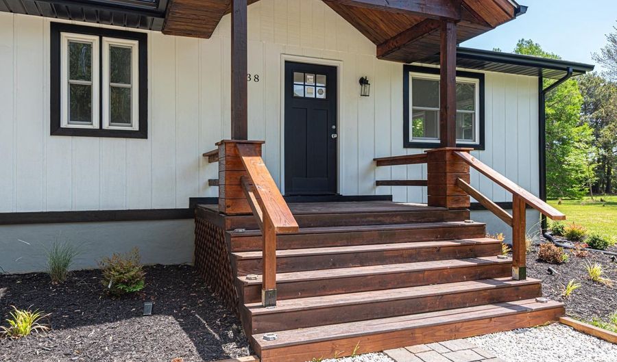 6438 KNOLL HILL Dr, Berlin, MD 21811 - 3 Beds, 2 Bath