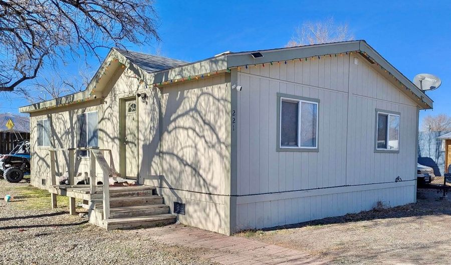 221 E Antelope Dr, Battle Mountain, NV 89820 - 3 Beds, 2 Bath