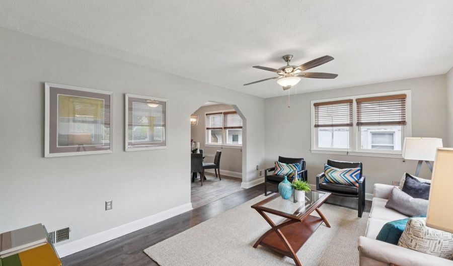606 DOUGLASS Ave, Rockville, MD 20850 - 3 Beds, 2 Bath