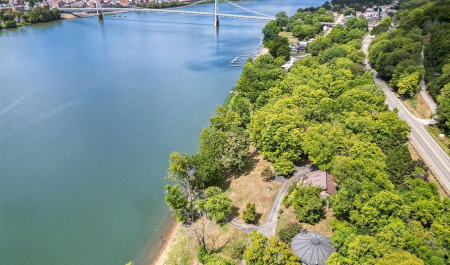 401 US Rt 52, Aberdeen, OH 45101 - 3 Beds, 3 Bath