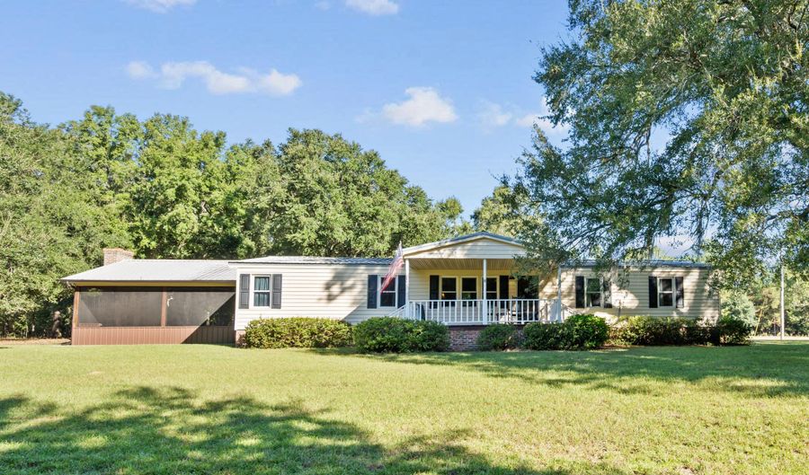 7901 Ashleigh Rd, Blackville, SC 29817 - 4 Beds, 3 Bath