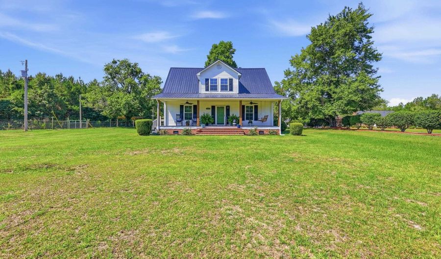 1361 Highway 521, Andrews, SC 29510 - 3 Beds, 2 Bath