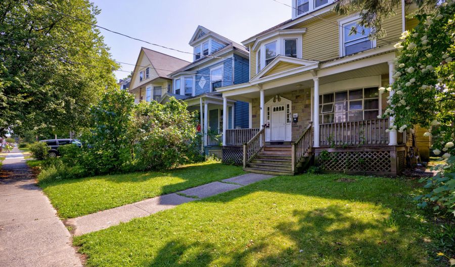 81 N Allen St, Albany, NY 12203 - 6 Beds, 2 Bath