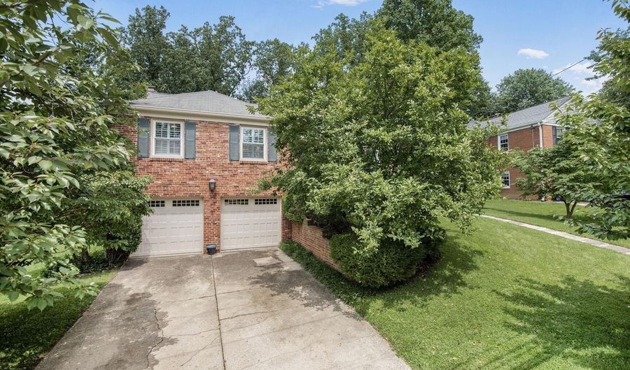 7205 RADNOR Rd, Bethesda, MD 20817 - 3 Beds, 3 Bath