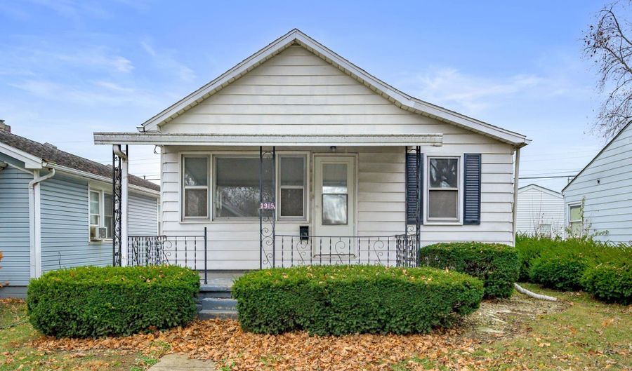 2915 Central Ave, Anderson, IN 46016 - 2 Beds, 1 Bath