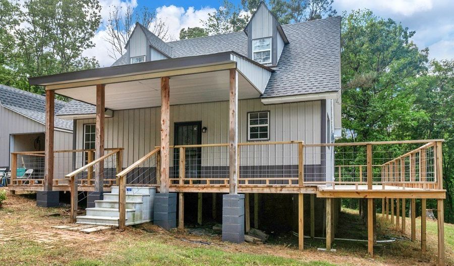 245 Deer Alley Dr, Batesville, MS 38606 - 3 Beds, 2 Bath