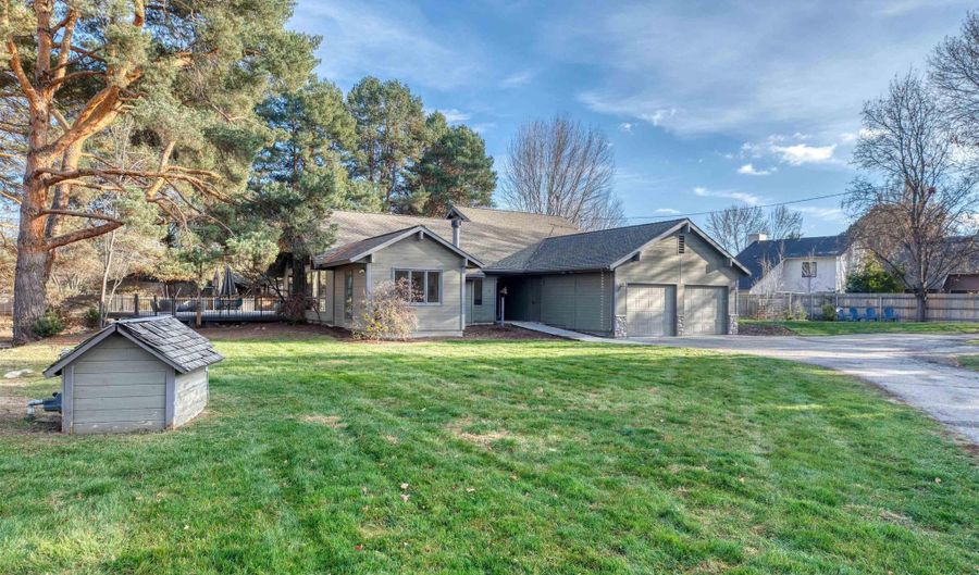 1777 E Holden Ln, Boise, ID 83706 - 4 Beds, 3 Bath