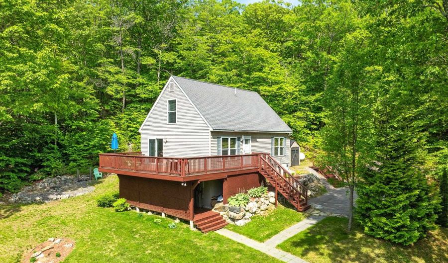 19 Wendy Dr, Alton, NH 03810 - 3 Beds, 2 Bath