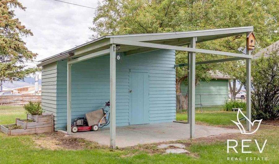 190 Goodturn Dr, Cody, WY 82414 - 2 Beds, 1 Bath