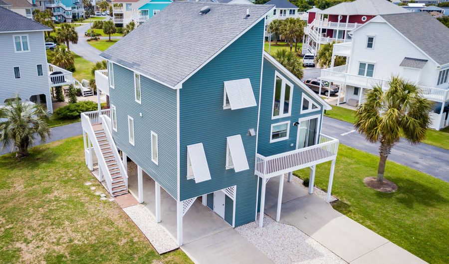 109 Island Quay Ct, Atlantic Beach, NC 28512 - 3 Beds, 2 Bath