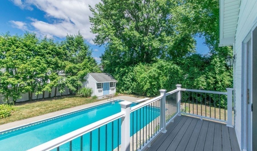 123 Mallard Cir, Agawam, MA 01001 - 5 Beds, 2 Bath