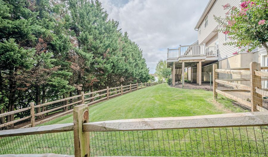 5 SALINA Ct, Hockessin, DE 19707 - 4 Beds, 3 Bath