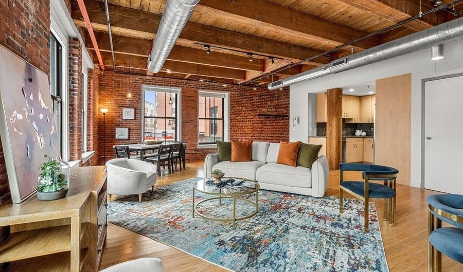 9 W Broadway 301, Boston, MA 02127 - 2 Beds, 2 Bath