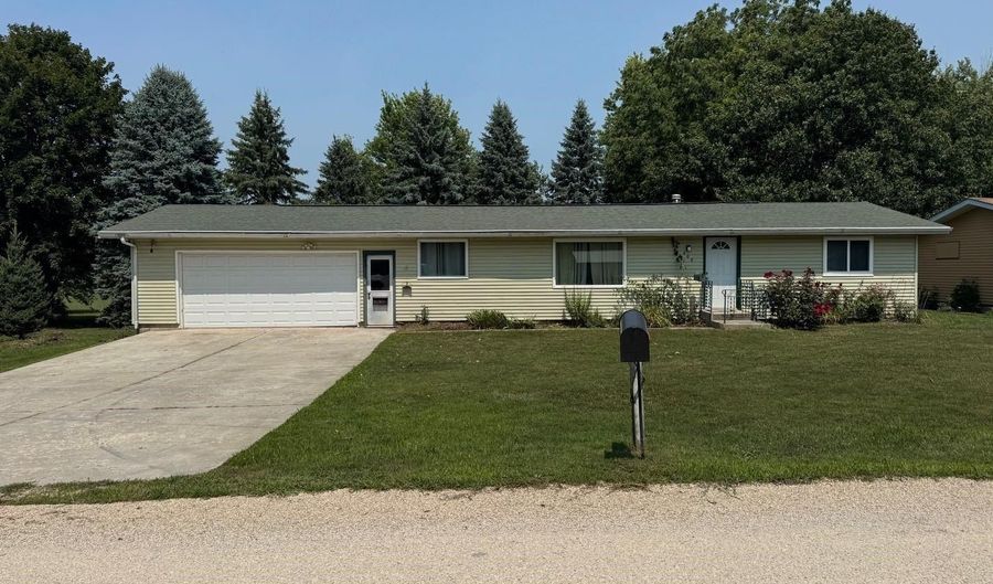 408 Elm St, Albert City, IA 50510 - 2 Beds, 1 Bath