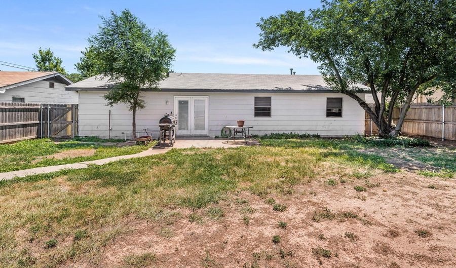 5222 S TRAVIS St, Amarillo, TX 79110 - 3 Beds, 2 Bath