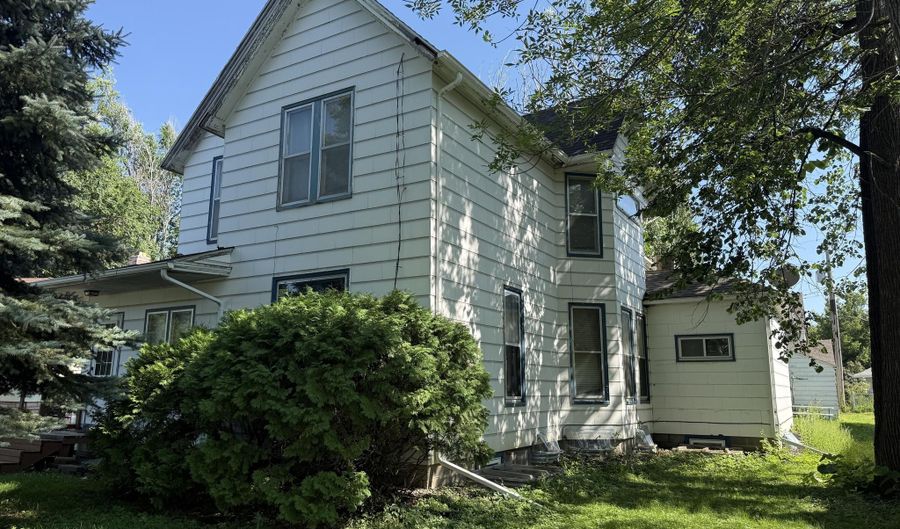 212 SE 7th Ave, Aberdeen, SD 57401 - 0 Beds, 0 Bath