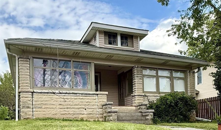 509 16th St, Bedford, IN 47421 - 2 Beds, 1 Bath
