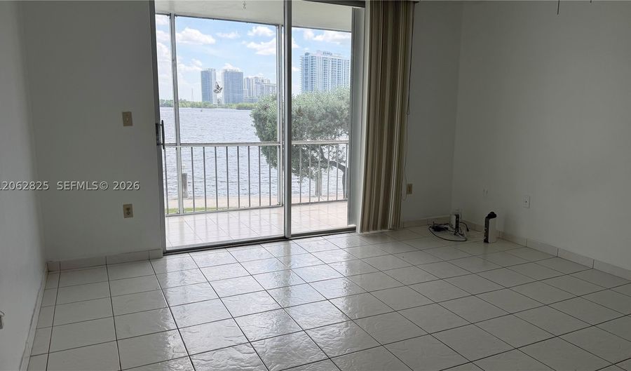 3000 Marcos Dr P210, Aventura, FL 33160 - 1 Beds, 1 Bath