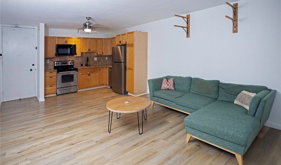 1617 Clark St 404, Honolulu, HI 96822 - 1 Beds, 1 Bath