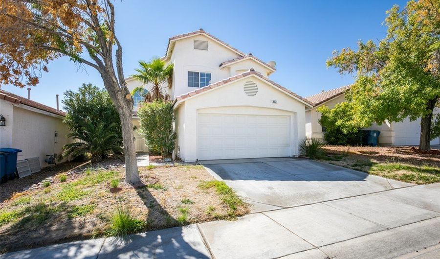 9321 COPPER BAY Ave, Las Vegas, NV 89129 - 4 Beds, 3 Bath