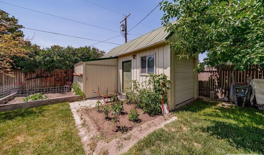 2029 Borreson, Blackfoot, ID 83221 - 4 Beds, 2 Bath