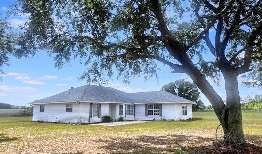 2839 55th Ave, Bell, FL 32619 - 3 Beds, 2 Bath