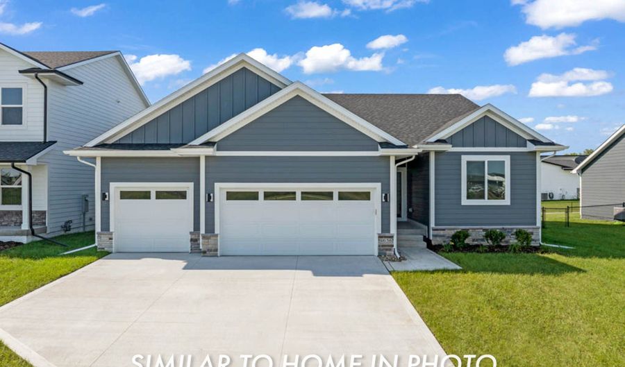1715 Roebling Rd, Adel, IA 50003 - 5 Beds, 4 Bath