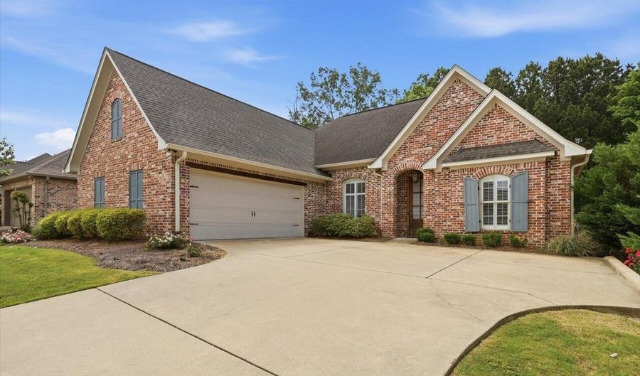 320 Oakville Cir, Brandon, MS 39047 - 3 Beds, 2 Bath