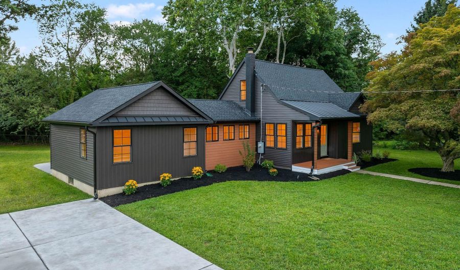 205 E MERCHANT St, Audubon, NJ 08106 - 4 Beds, 3 Bath