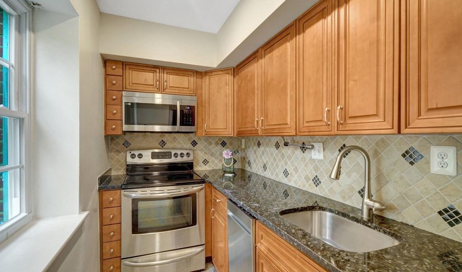 1315 N ODE St 704, Arlington, VA 22209 - 1 Beds, 1 Bath