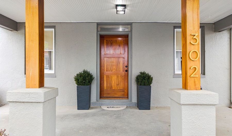 302 Main St, Augusta, KY 41002 - 4 Beds, 3 Bath