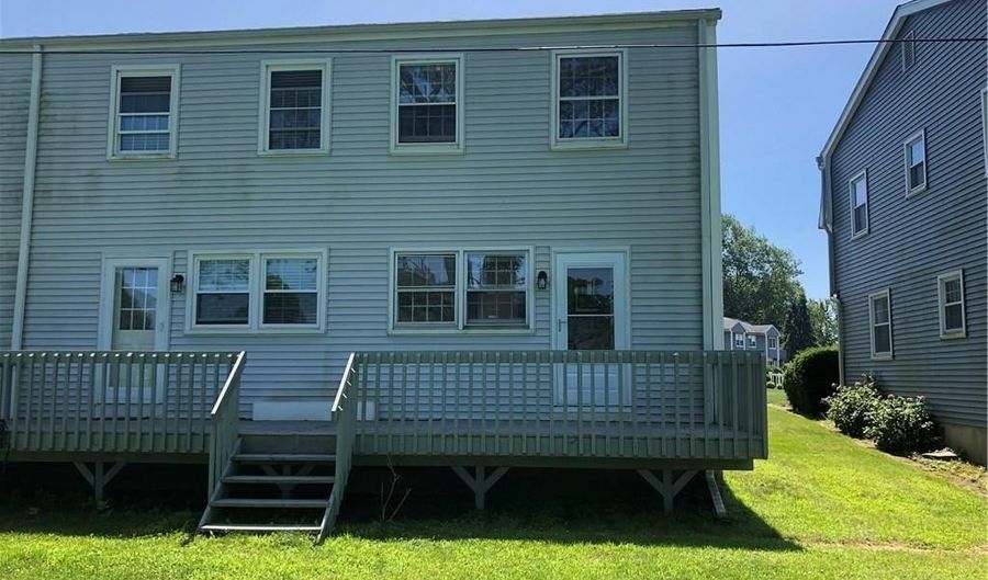 25 Riverside Dr B9, Clinton, CT 06413 - 2 Beds, 2 Bath