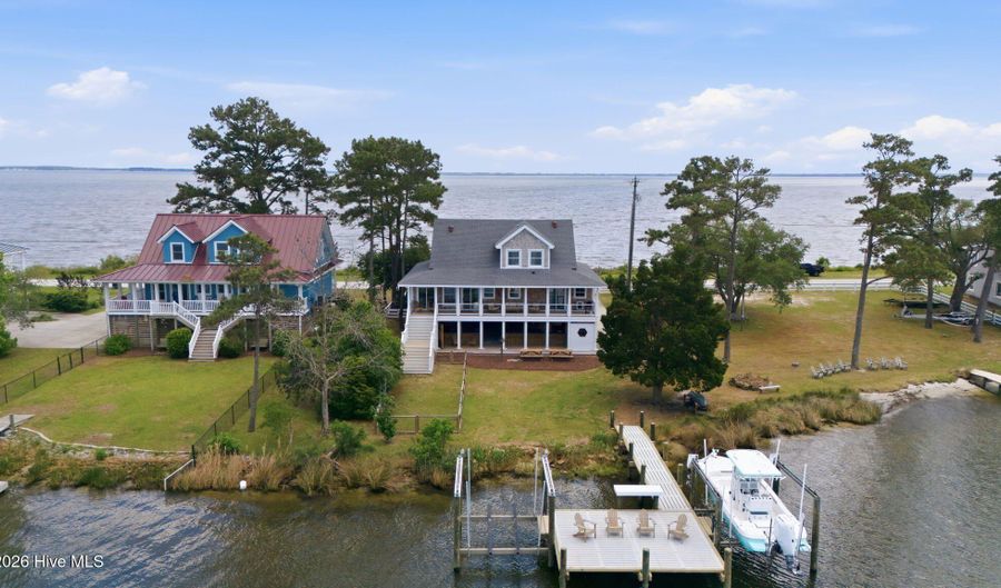 3736 Janiero Rd, Arapahoe, NC 28510 - 4 Beds, 4 Bath