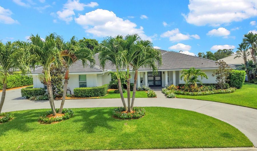 341 Glenbrook Dr, Atlantis, FL 33462 - 3 Beds, 3 Bath