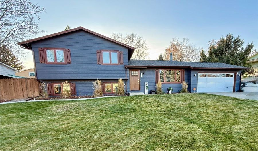 1126 Yorktown St, Billings, MT 59105 - 3 Beds, 2 Bath