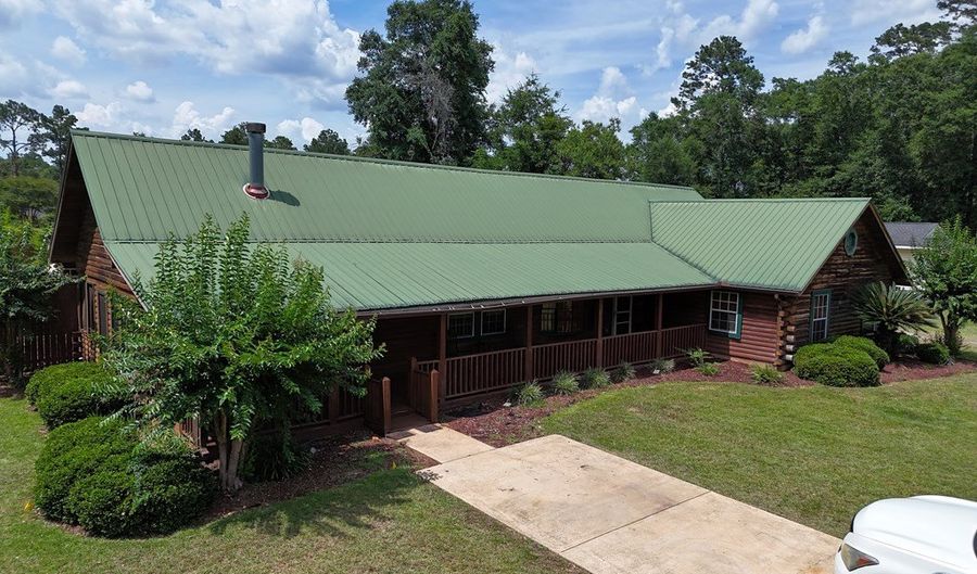 1411 Russell Dr, Bainbridge, GA 39819 - 4 Beds, 2 Bath
