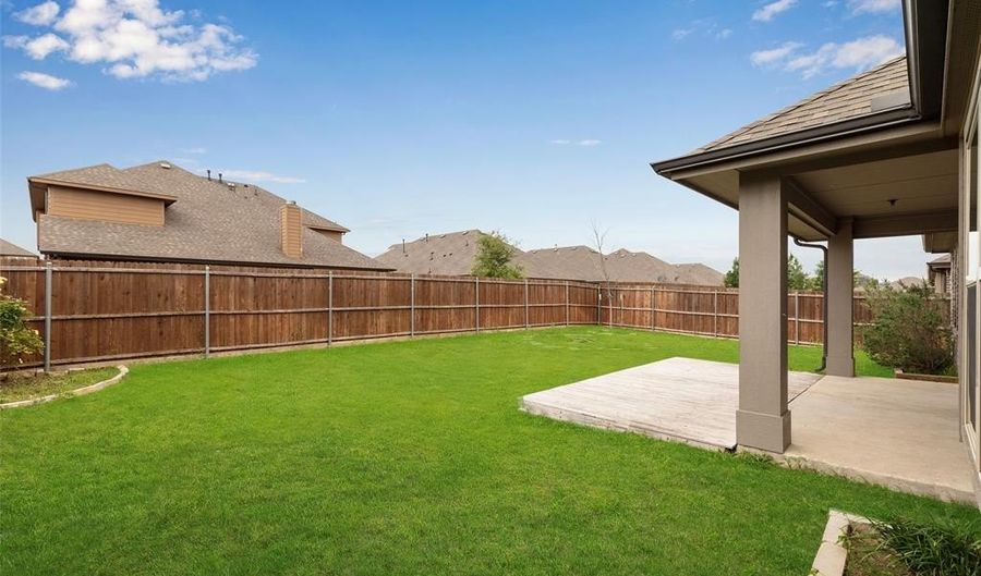 817 Edinburgh Dr, Anna, TX 75409 - 4 Beds, 2 Bath