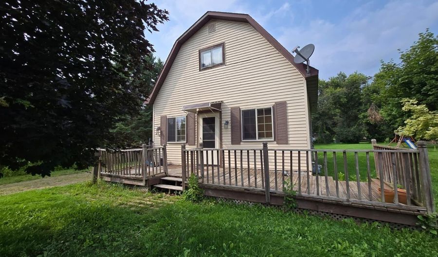 434 Freiburger Ave, Antigo, WI 54409 - 2 Beds, 1 Bath